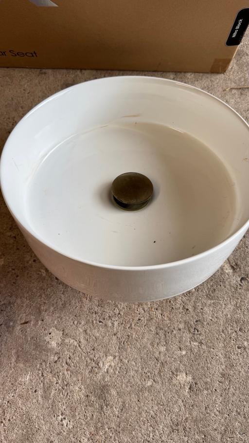 Buy & Sell Frankley Bromsgrove - Photos for White round sink