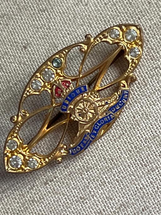  — Vintage brooch