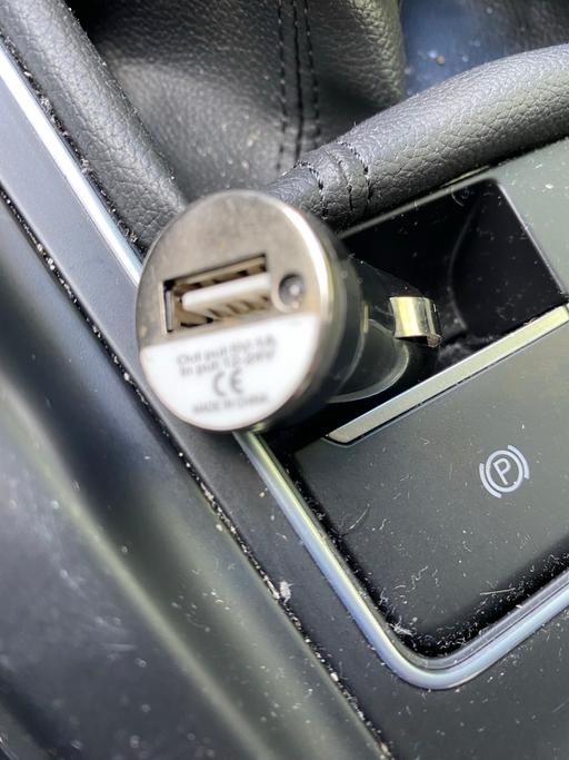 Vehicles Clapton East London - Photos for Car cigarette lighter adapter