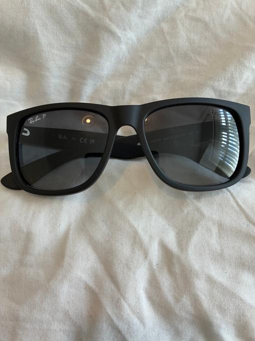  — Ray Ban Sunglasses