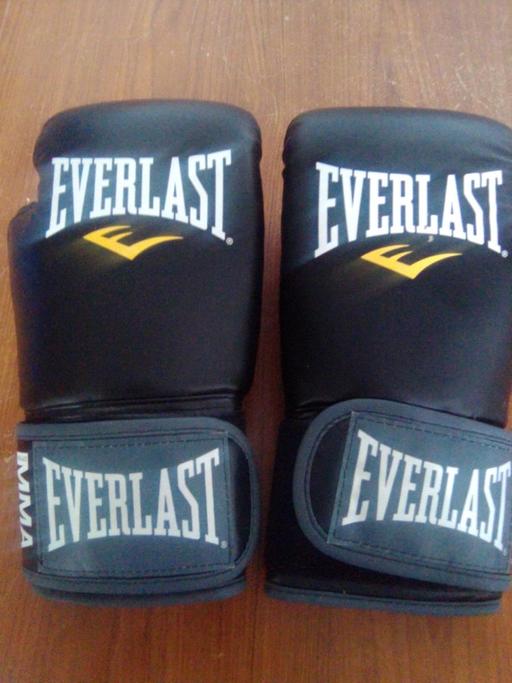 Buy & Sell Tolworth South West London - Photos for female boxing gloves