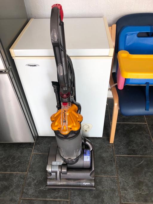  — DYSON DC 27 HOOVER