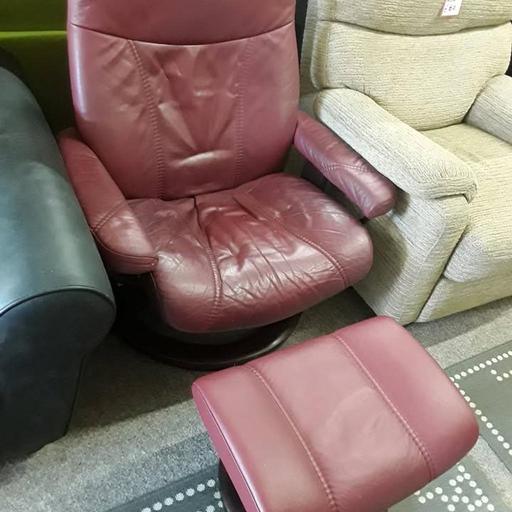 Buy & Sell Saint Pauls Trading Estate Tameside - Photos for Brown-red leather swivel chair & footstool