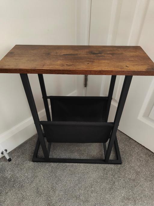 Buy & Sell Oldbury Sandwell - Photos for Narrow Side Table with Magazine Rack
