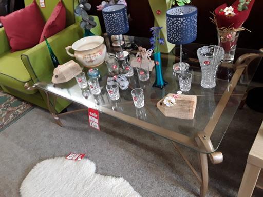 Buy & Sell Saint Pauls Trading Estate Tameside - Photos for Large glass brown metal coffee table