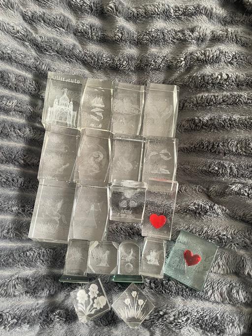  — Glass weights