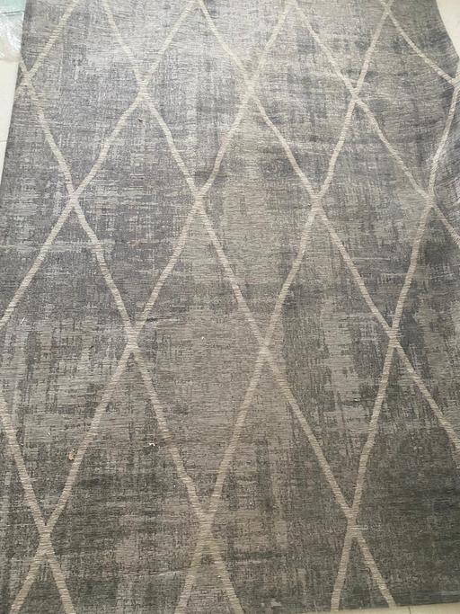 Buy & Sell Watford Town Centre Watford - Photos for Bronze multitone rug