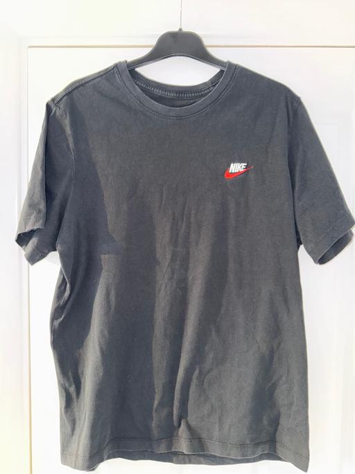  — Nike Club Black T-Shirt Medium