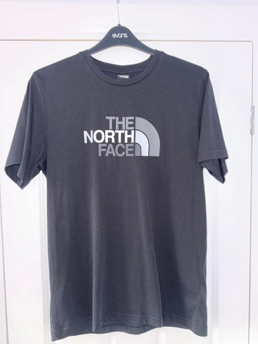  — The North Face Centre Logo T-Shirt Medium
