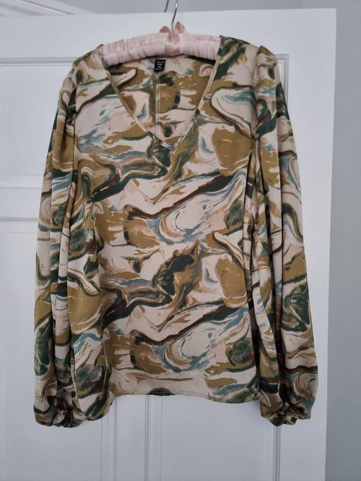  — blouse