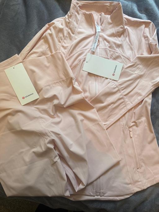  — Lululemon pink define jacket and leggings