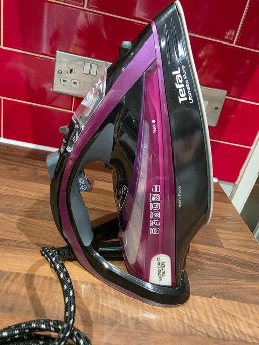 Buy & Sell Isleworth Hounslow - Photos for Tefal Ultimate Pure Steam Iron