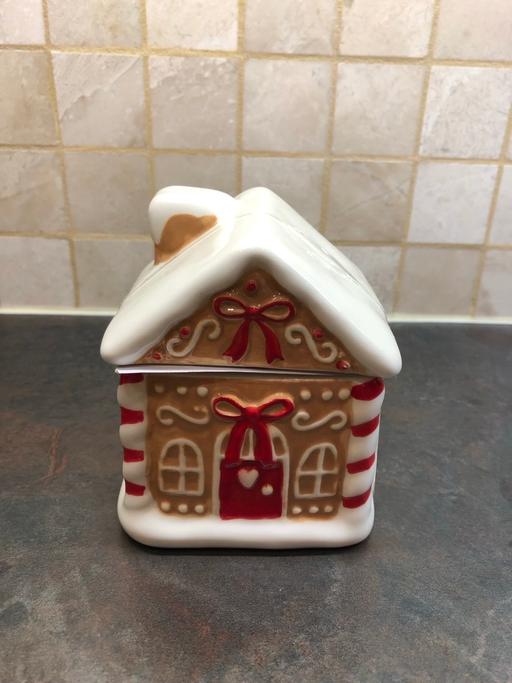 Buy & Sell Roby Knowsley - Photos for Gingerbread House Ceramic Storage Pot