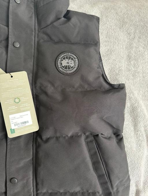  — 3 * Canada Gilet