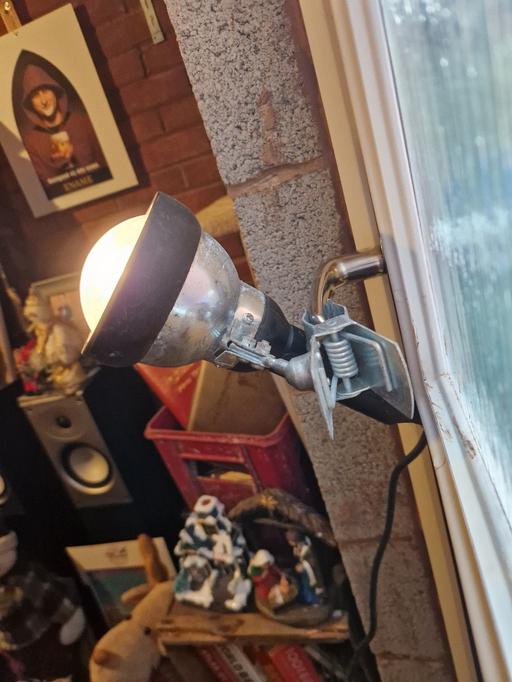 Buy & Sell Whittington Lichfield - Photos for 240v Leadlight
