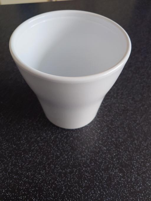 Buy & Sell Woodthorpe Charnwood - Photos for White ceramic plant pot holder