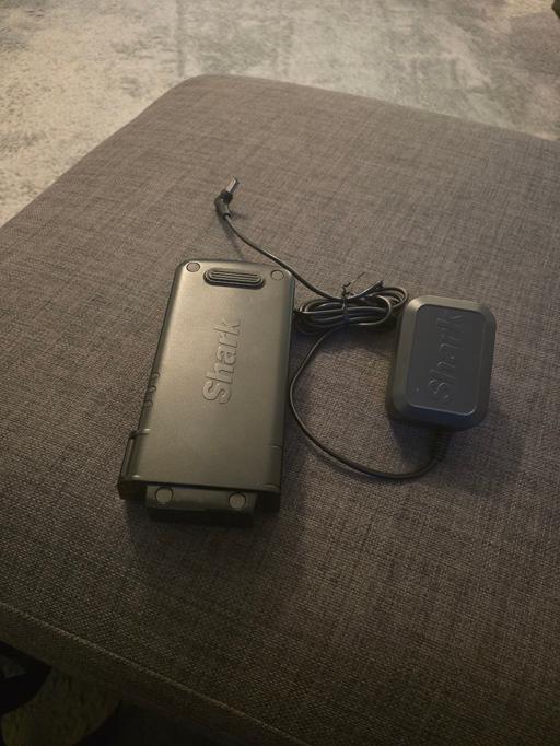 Buy & Sell Moseley Birmingham - Photos for Shark Cordless Vacuum Battery & Charger