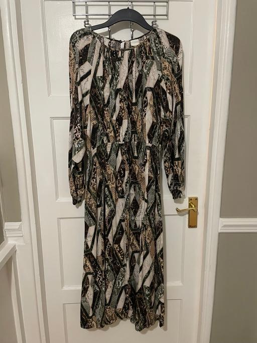  — Dress H&M