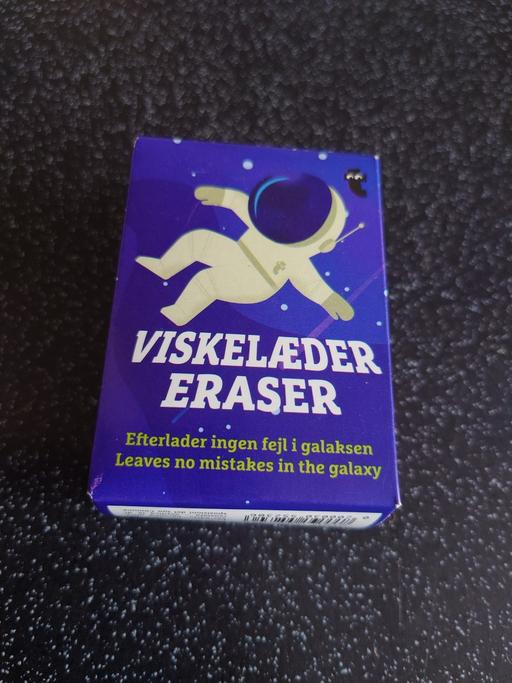  — 3D astronaut eraser