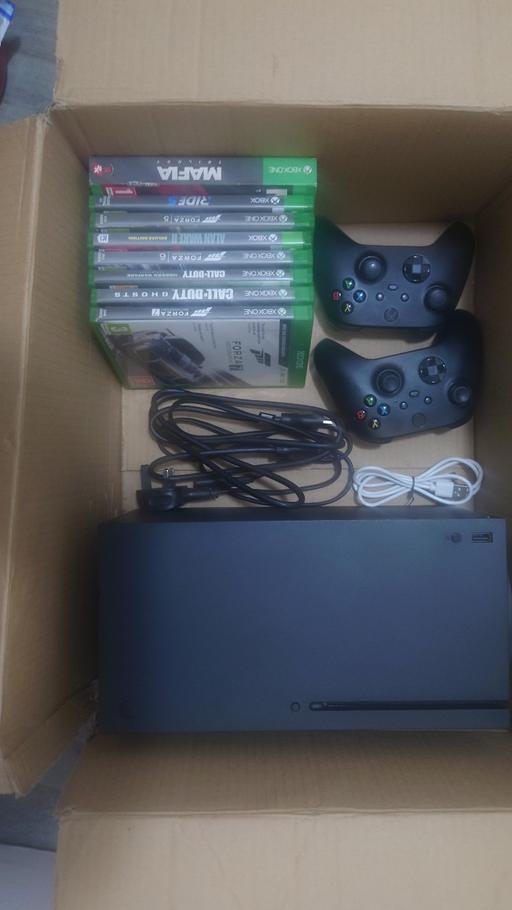 Buy & Sell Bury Town Centre Bury - Photos for XBOX SERIES X 1TB.BUNDLE