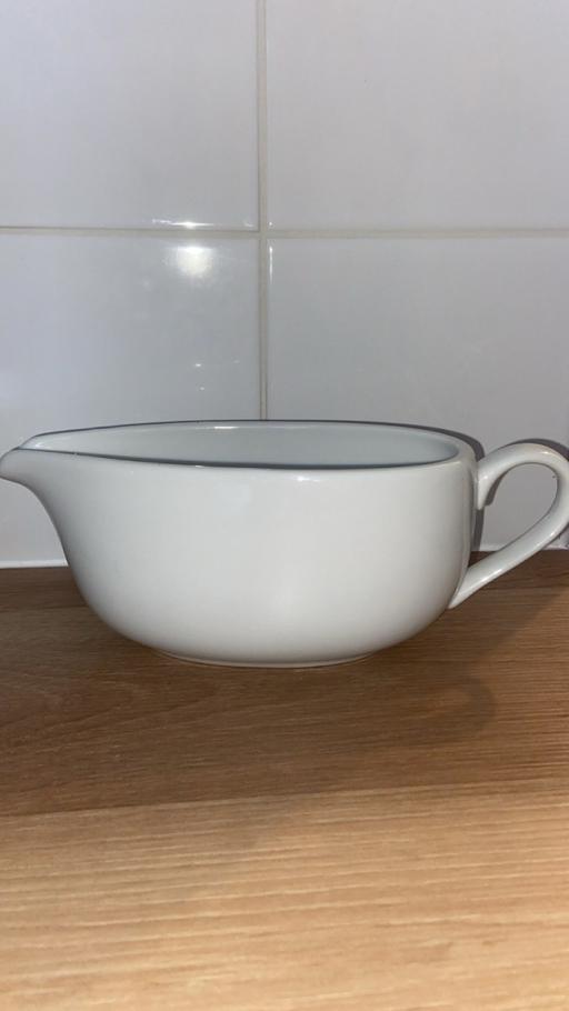 Buy & Sell Stow Heath Wolverhampton - Photos for Gravy boat
