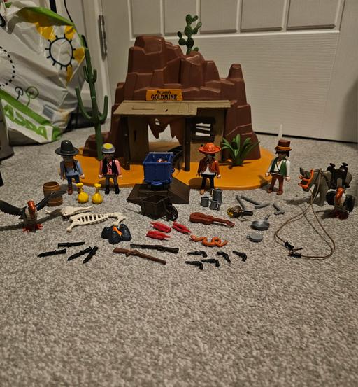  — 1994 playmobil 3802 Mclaren's Goldmine