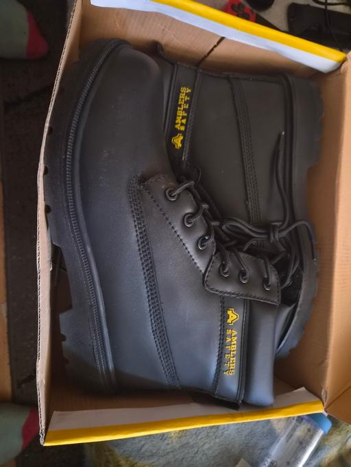  — footwear boots size 10