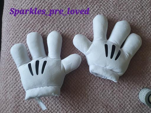 Buy & Sell Stainforth Doncaster - Photos for micky and minny mouse gloves from disney land