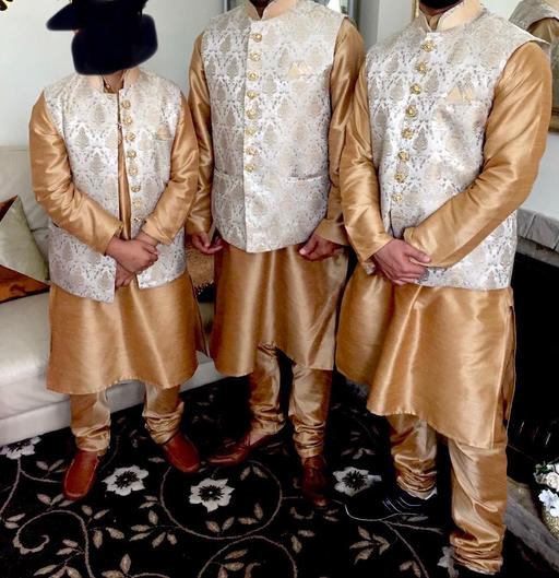  — 3 x men’s Sherwani