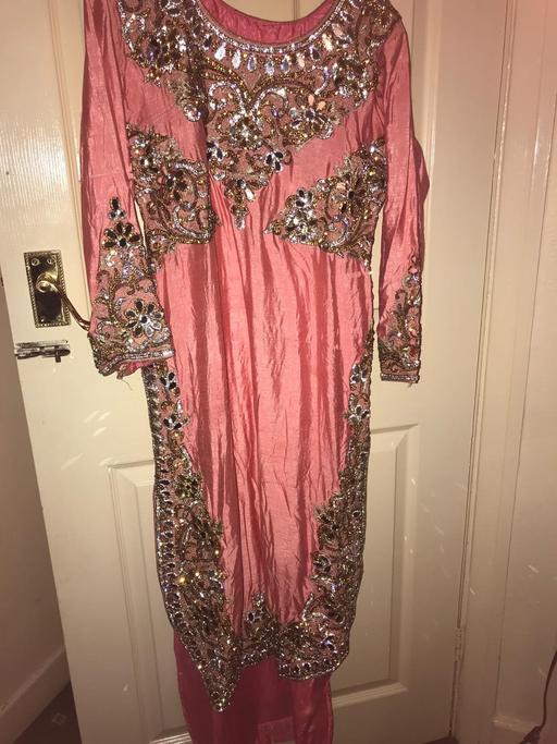  — Asian style mirrortrail kameez with trousers