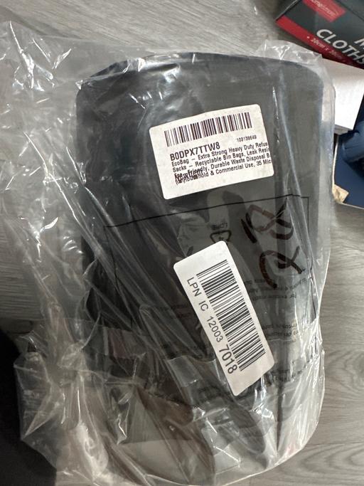 Buy & Sell Wolverhampton West Midlands - Photos for Large roll of black bags