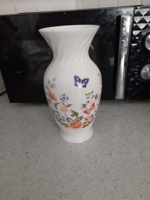 Buy & Sell South Hylton Sunderland - Photos for vase