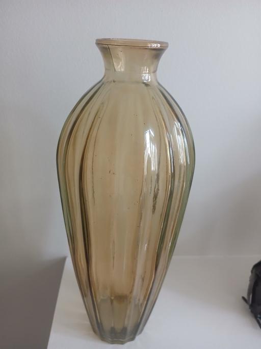 Buy & Sell Penn Wolverhampton - Photos for Glass vase