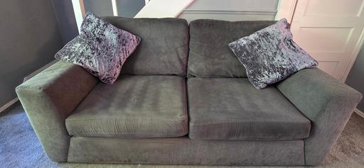 Buy & Sell Morden Merton - Photos for Couch & Snug Chair