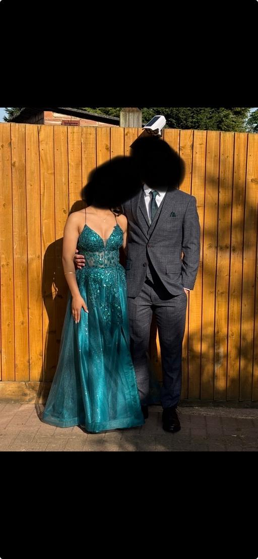  — Prom dress