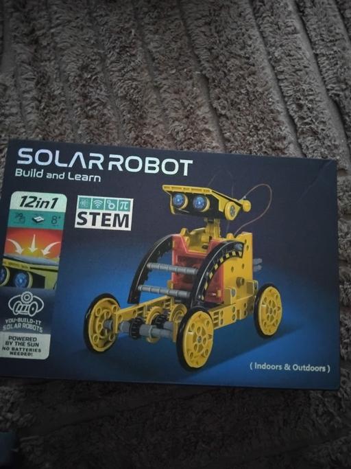  — solar robot build and learn
