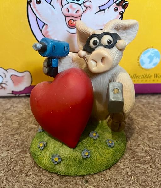 Buy & Sell Houghton Le Spring Sunderland - Photos for Piggin Heartbreaker Collectable