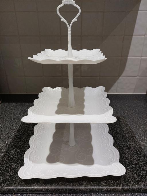 Buy & Sell Acol Thanet - Photos for 3 TIER CAKE/SANDWICHES STAND