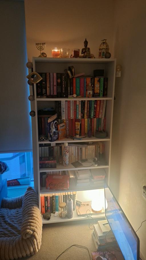 Buy & Sell Tottenham Hale North London - Photos for White bookcase