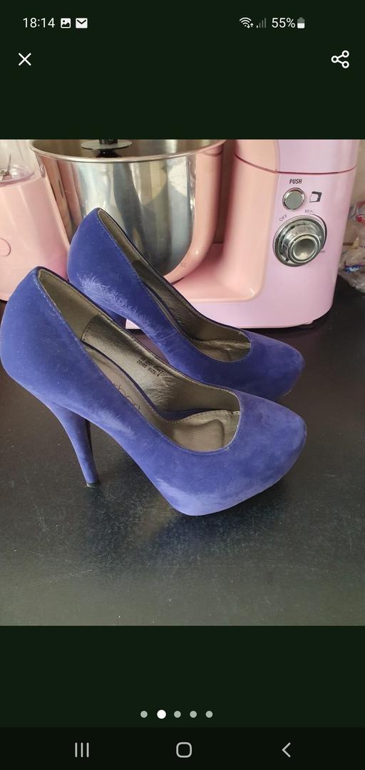  — ladies navy shoes