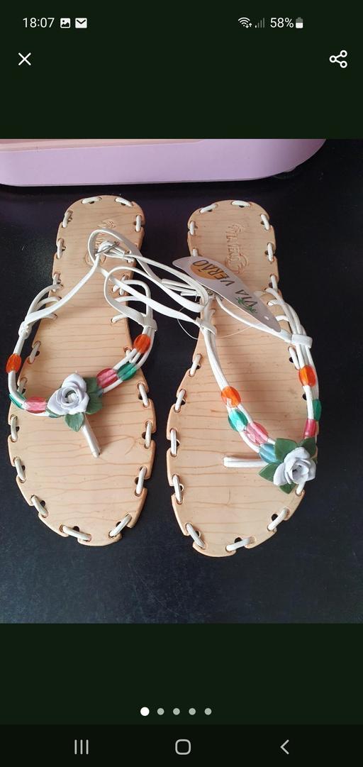  — ladies sandals NEW