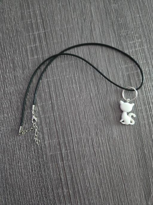  — Cat Necklace