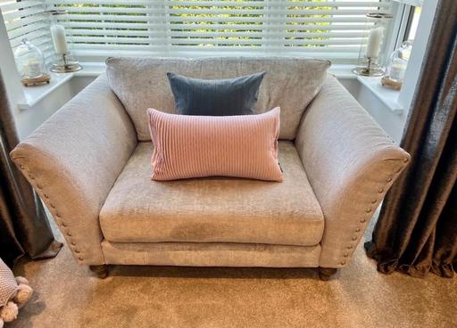 Buy & Sell Blackburn Blackburn with Darwen - Photos for Snuggle chair