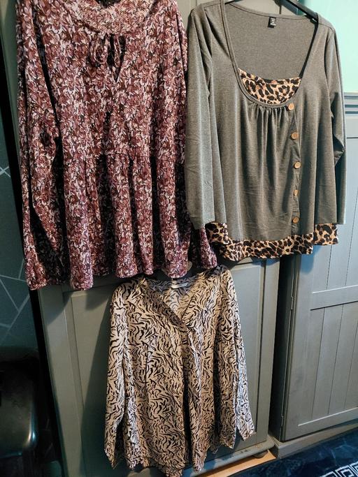  — 3 tops size 22