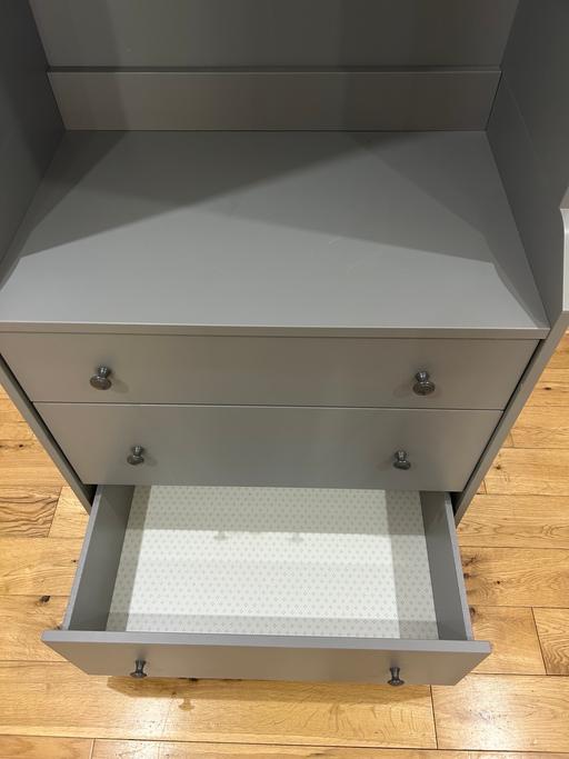  — HAUGA Wardrobe