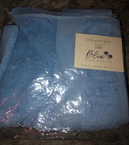 — New hand towel