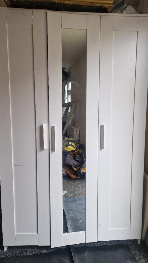 — IKEA wardrobe