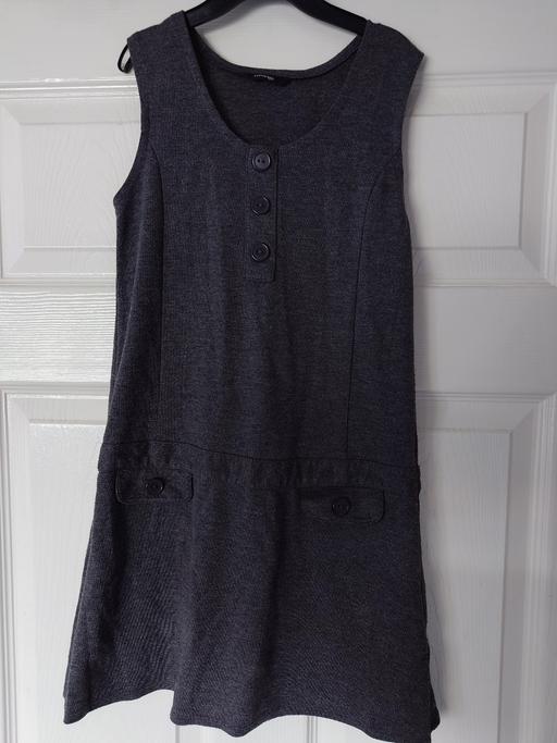  — Girls grey school dress size 7-8 years