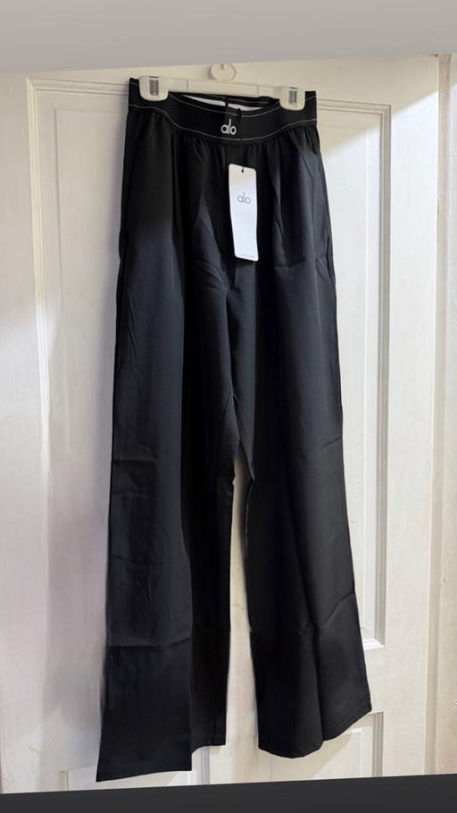  — Alo Pants