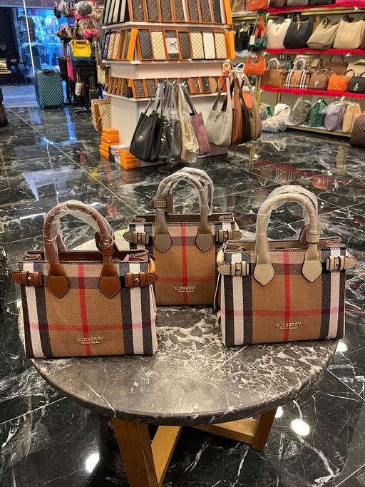  — burberry handbag